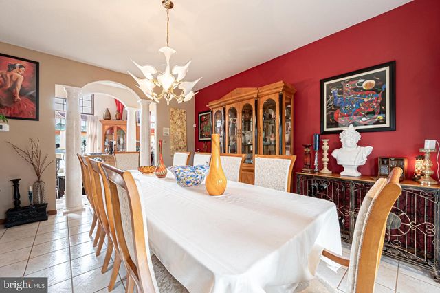 4491 E CHESTNUT AVE, Vineland, NJ 08361