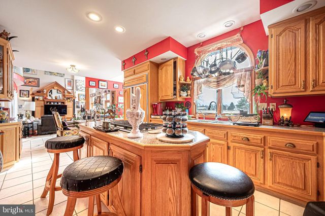 4491 E CHESTNUT AVE, Vineland, NJ 08361