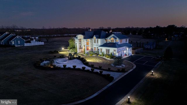 4491 E CHESTNUT AVE, Vineland, NJ 08361