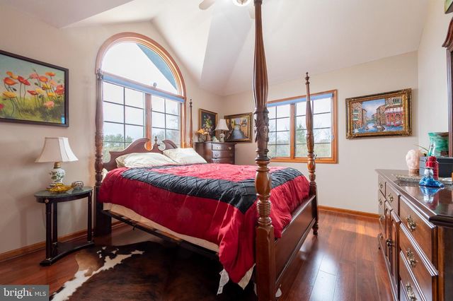 4491 E CHESTNUT AVE, Vineland, NJ 08361