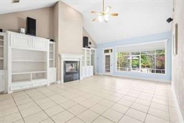 21719 Mueschke Road, Tomball, TX 77377