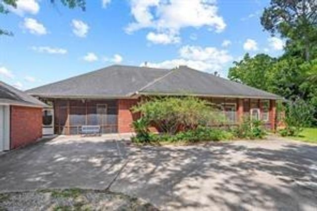 21719 Mueschke Road, Tomball, TX 77377