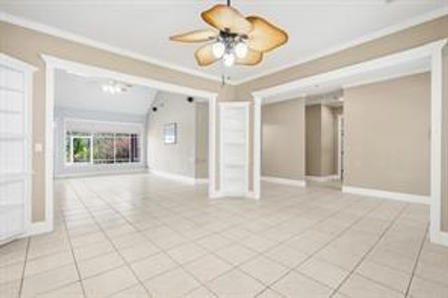 21719 Mueschke Road, Tomball, TX 77377