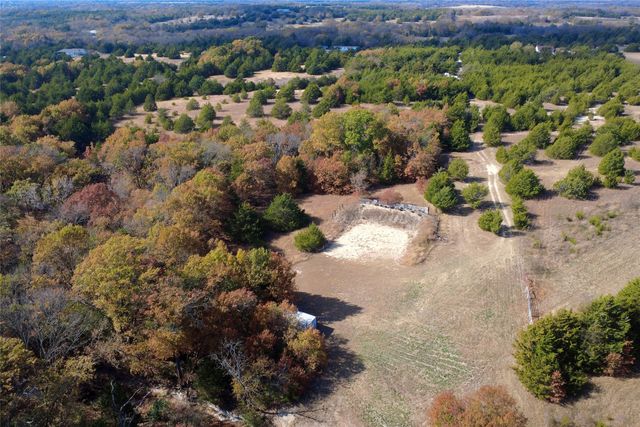 500 Possom Trot Hollow Road, Whitewright, TX 75491