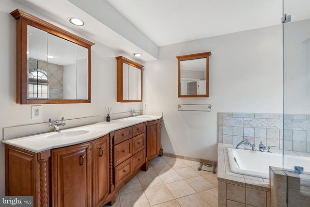 11612 SETTLERS CIR, Germantown, MD 20876
