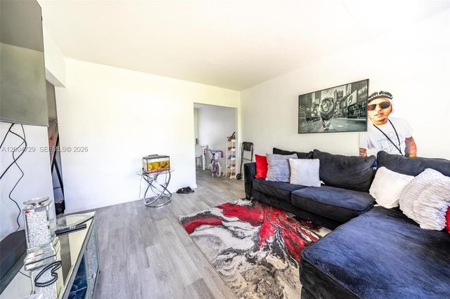 532 NW 19th Ave, Fort Lauderdale, FL 33311