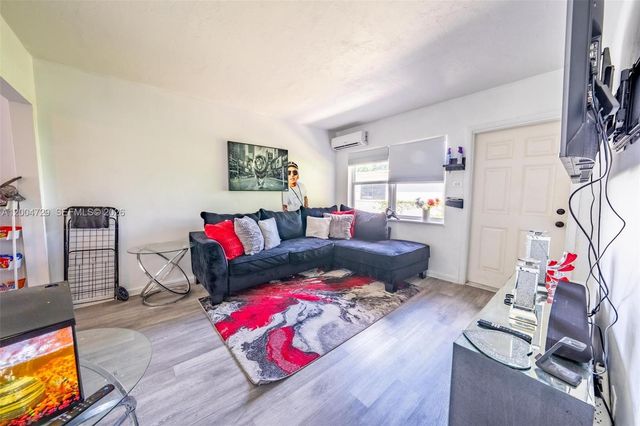 532 NW 19th Ave, Fort Lauderdale, FL 33311