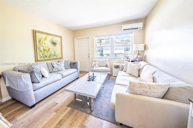 532 NW 19th Ave, Fort Lauderdale, FL 33311
