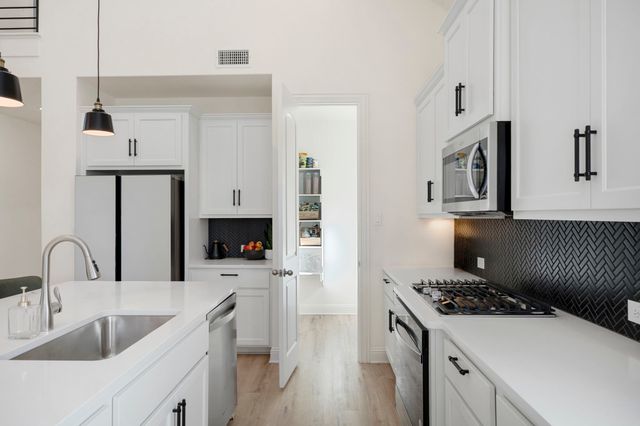 8109 Meadow Valley Drive, Mckinney, TX 75071