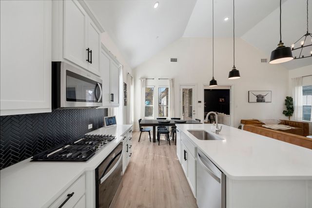 8109 Meadow Valley Drive, Mckinney, TX 75071