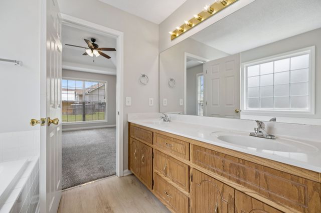 3708 Kendra Ct, S, Clarksville, TN 37040