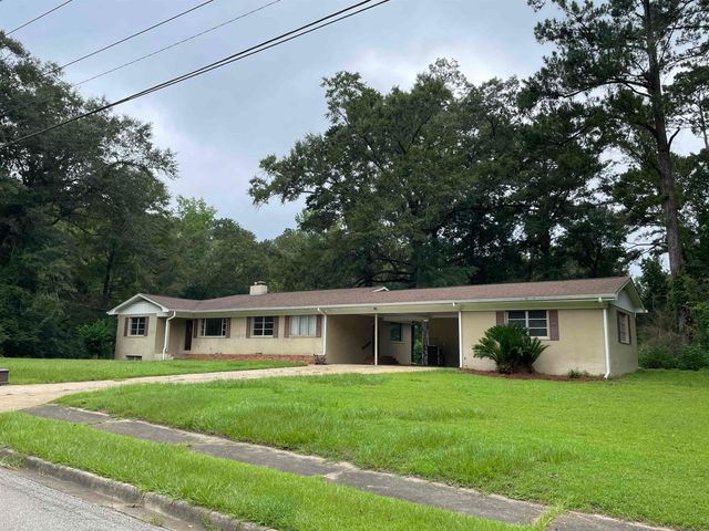 1734 W King Street, Quincy, FL 32351