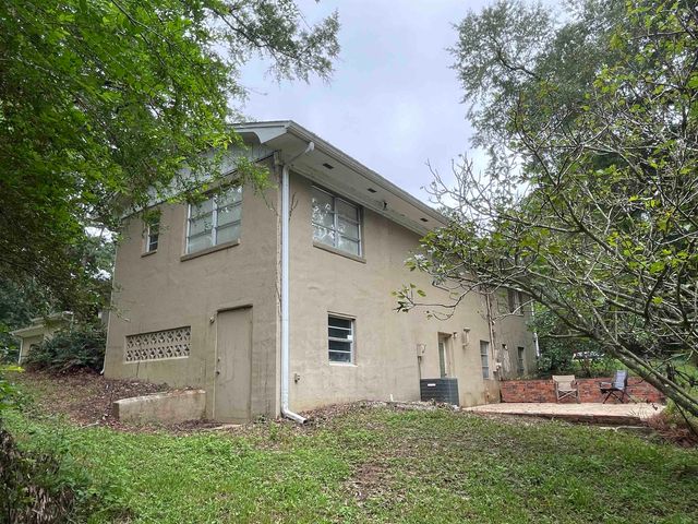 1734 W King Street, Quincy, FL 32351