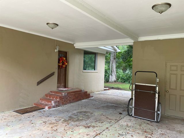 1734 W King Street, Quincy, FL 32351