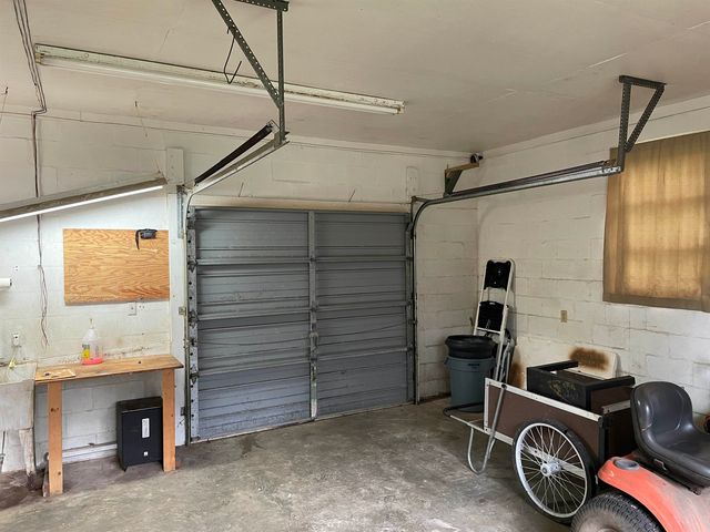 1734 W King Street, Quincy, FL 32351
