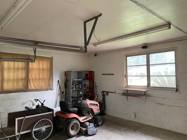 1734 W King Street, Quincy, FL 32351