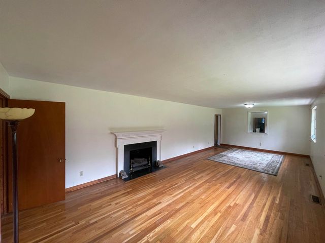 1734 W King Street, Quincy, FL 32351