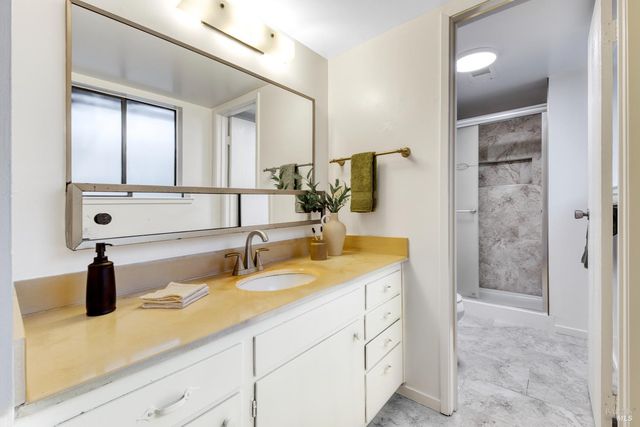 5 Grande Paseo, San Rafael, CA 94903