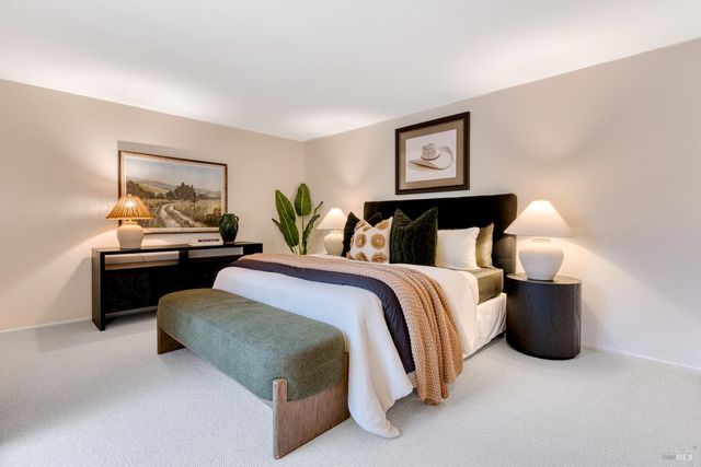 5 Grande Paseo, San Rafael, CA 94903