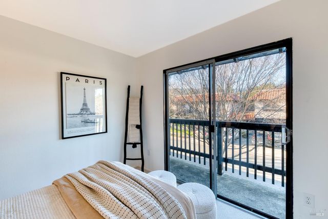 5 Grande Paseo, San Rafael, CA 94903