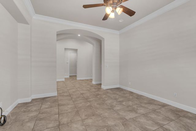 3560 Bloomfield Ln, Clovis, CA 93619