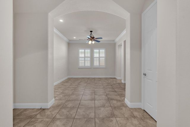 3560 Bloomfield Ln, Clovis, CA 93619