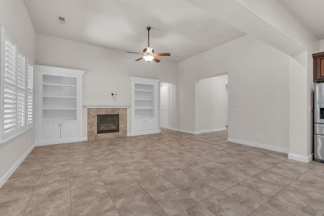 3560 Bloomfield Ln, Clovis, CA 93619