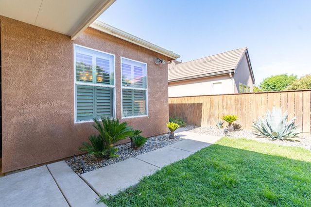 3560 Bloomfield Ln, Clovis, CA 93619