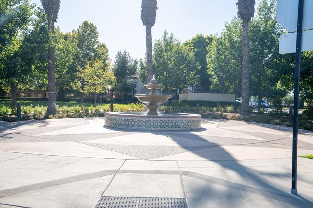 3560 Bloomfield Ln, Clovis, CA 93619