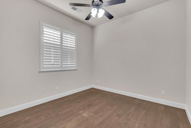 3560 Bloomfield Ln, Clovis, CA 93619