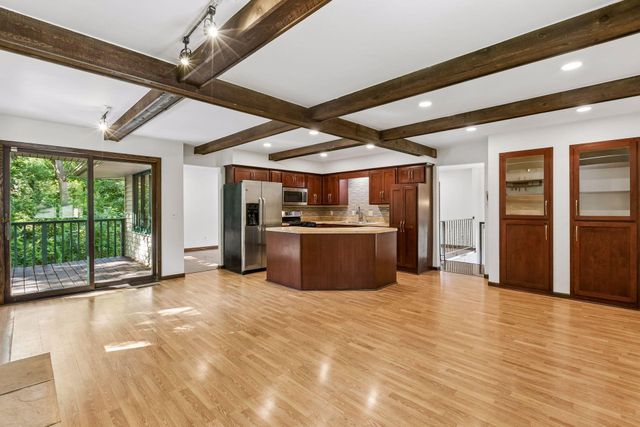 761 Torchwood Court, New Brighton, MN 55112