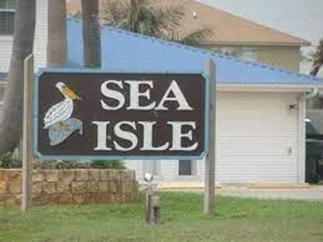 4014 Reeves Drive, Galveston, TX 77554