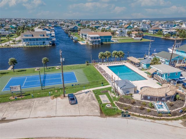 4014 Reeves Drive, Galveston, TX 77554