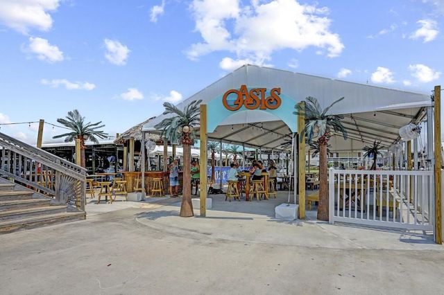 4014 Reeves Drive, Galveston, TX 77554