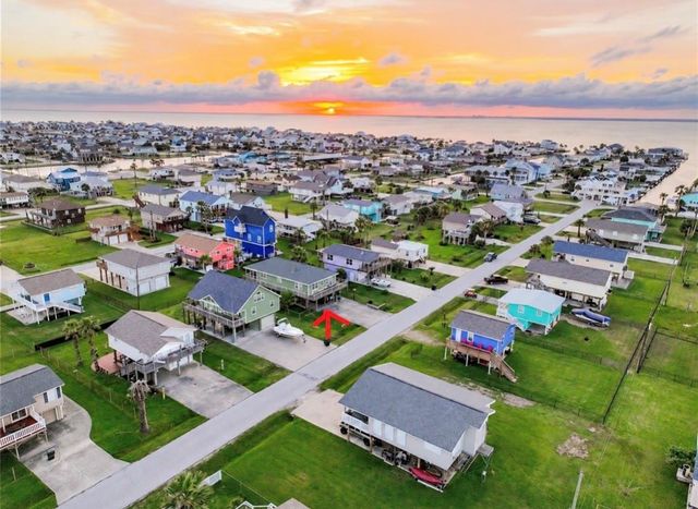 4014 Reeves Drive, Galveston, TX 77554