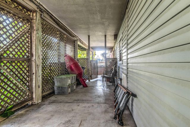 4014 Reeves Drive, Galveston, TX 77554