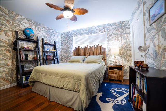 4014 Reeves Drive, Galveston, TX 77554