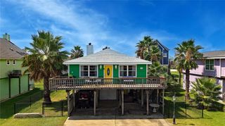 4014 Reeves Drive, Galveston, TX 77554