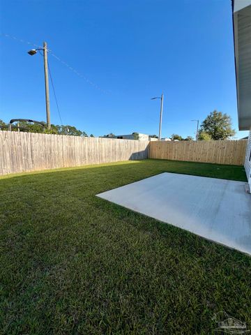 3355 Bliss Ln 5E, Cantonment, FL 32533