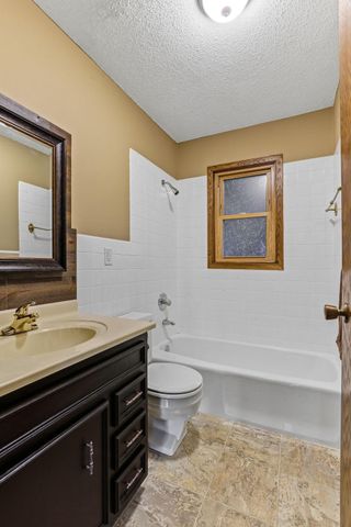 2654 Brand Avenue E, Maplewood, MN 55119