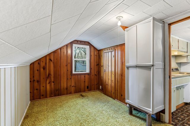2654 Brand Avenue E, Maplewood, MN 55119