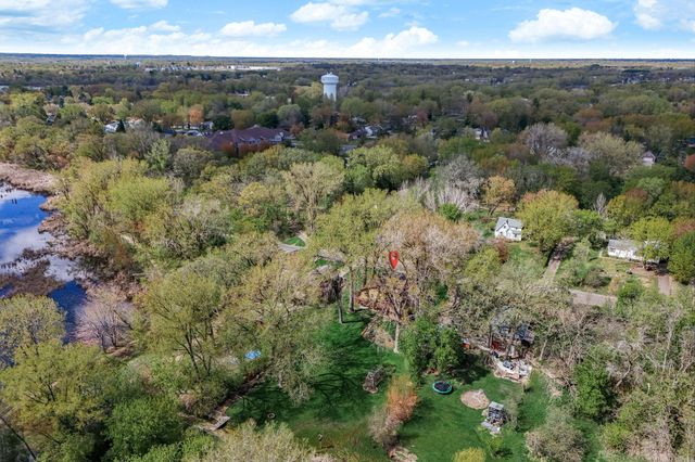 2654 Brand Avenue E, Maplewood, MN 55119