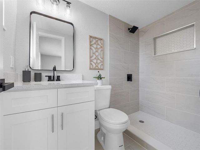 1426 W YUKON STREET, Tampa, FL 33604