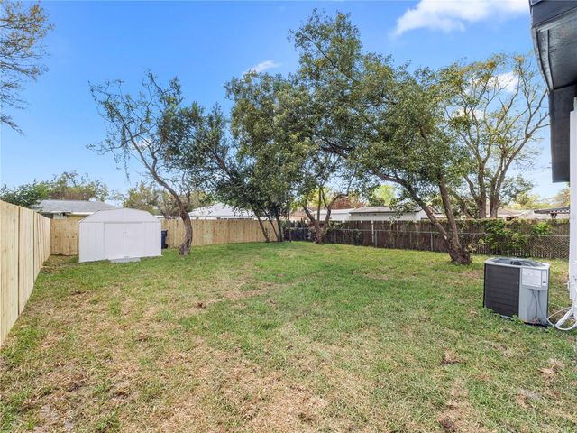 1426 W YUKON STREET, Tampa, FL 33604