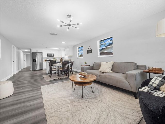 1426 W YUKON STREET, Tampa, FL 33604