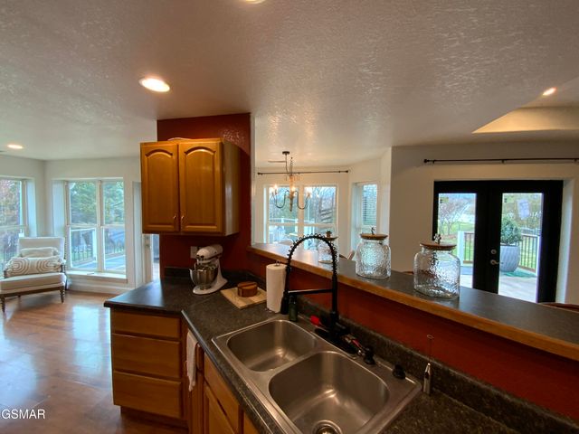 1621 Upper Ridge Court, Sevierville, TN 37862