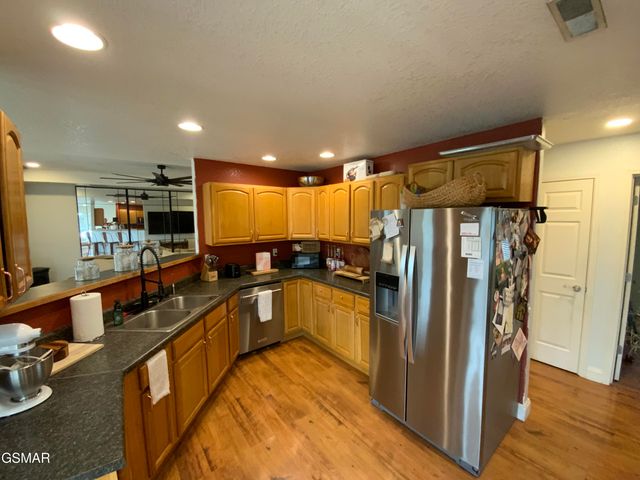 1621 Upper Ridge Court, Sevierville, TN 37862