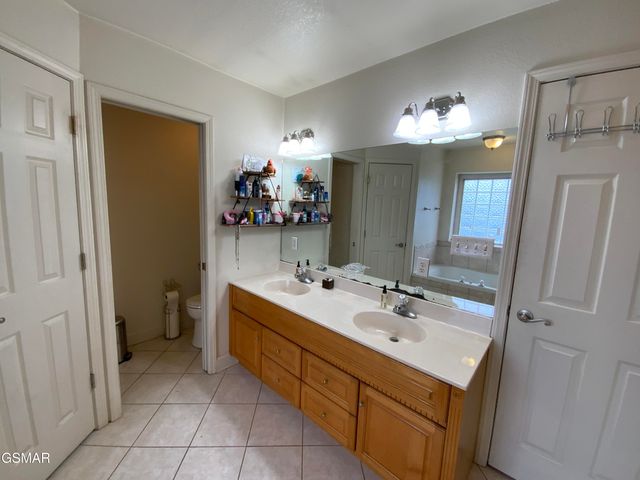 1621 Upper Ridge Court, Sevierville, TN 37862