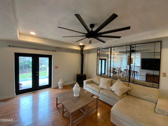 1621 Upper Ridge Court, Sevierville, TN 37862