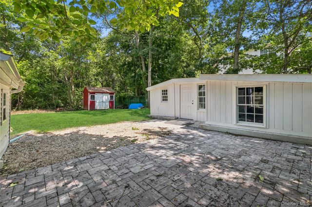 26 Flanders Boulevard, Flanders, NY 11901